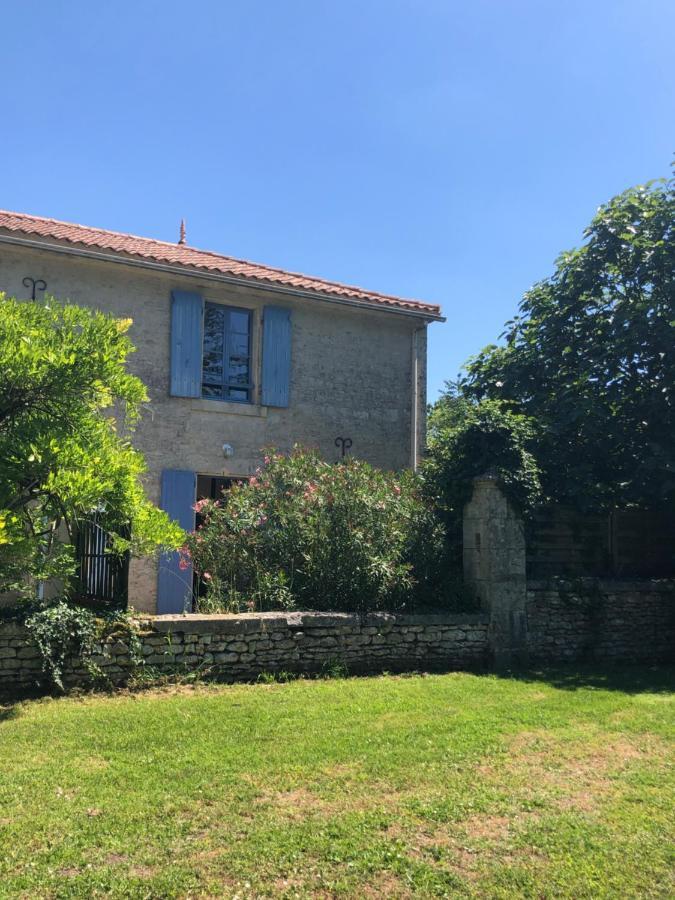 Vila L'Ileau La Taillee Exteriér fotografie